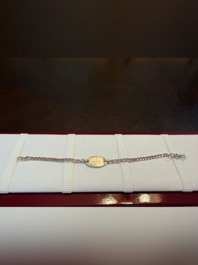 New Authentic Gucci Logo Silver 925 Bracelet 6 Inches